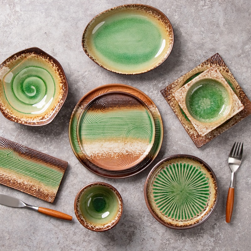 Porcelain Plates and Bowls أطباق وأوعية بورسلين