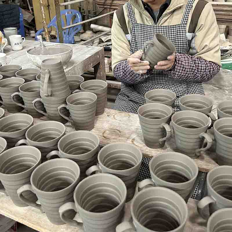 Ceramic Tableware Manufacturer صانع أدوات المائدة الخزفية