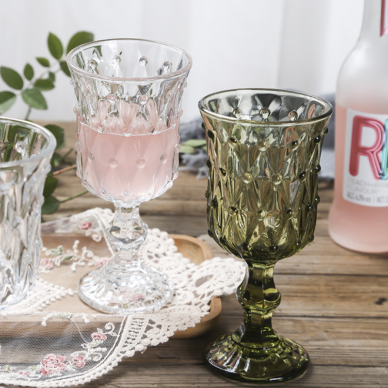 مجموعة هدايا Bar Glass Restaurant Home Gift 7.5oz كؤوس ملونة باللونين الأبيض والأخضر للنبيذ