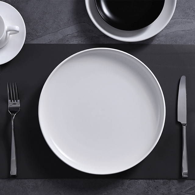 أطباق Entree عشاء مخصصة طبق حلوى دائري إيطالي أفضل أطباق بورسلين أبيض للمطاعم أدوات المائدة لتأجير الحفلات