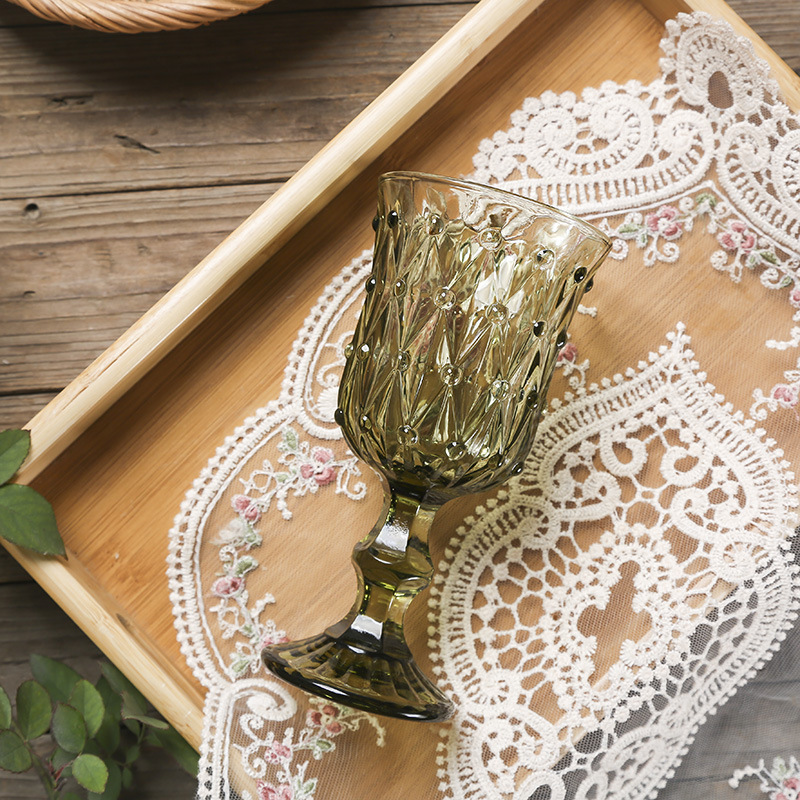 مجموعة هدايا Bar Glass Restaurant Home Gift 7.5oz كؤوس ملونة باللونين الأبيض والأخضر للنبيذ